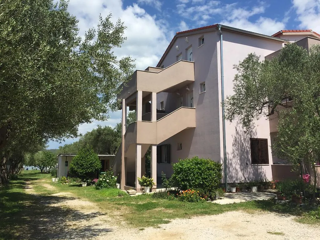 Apartments Maslina Sukošan